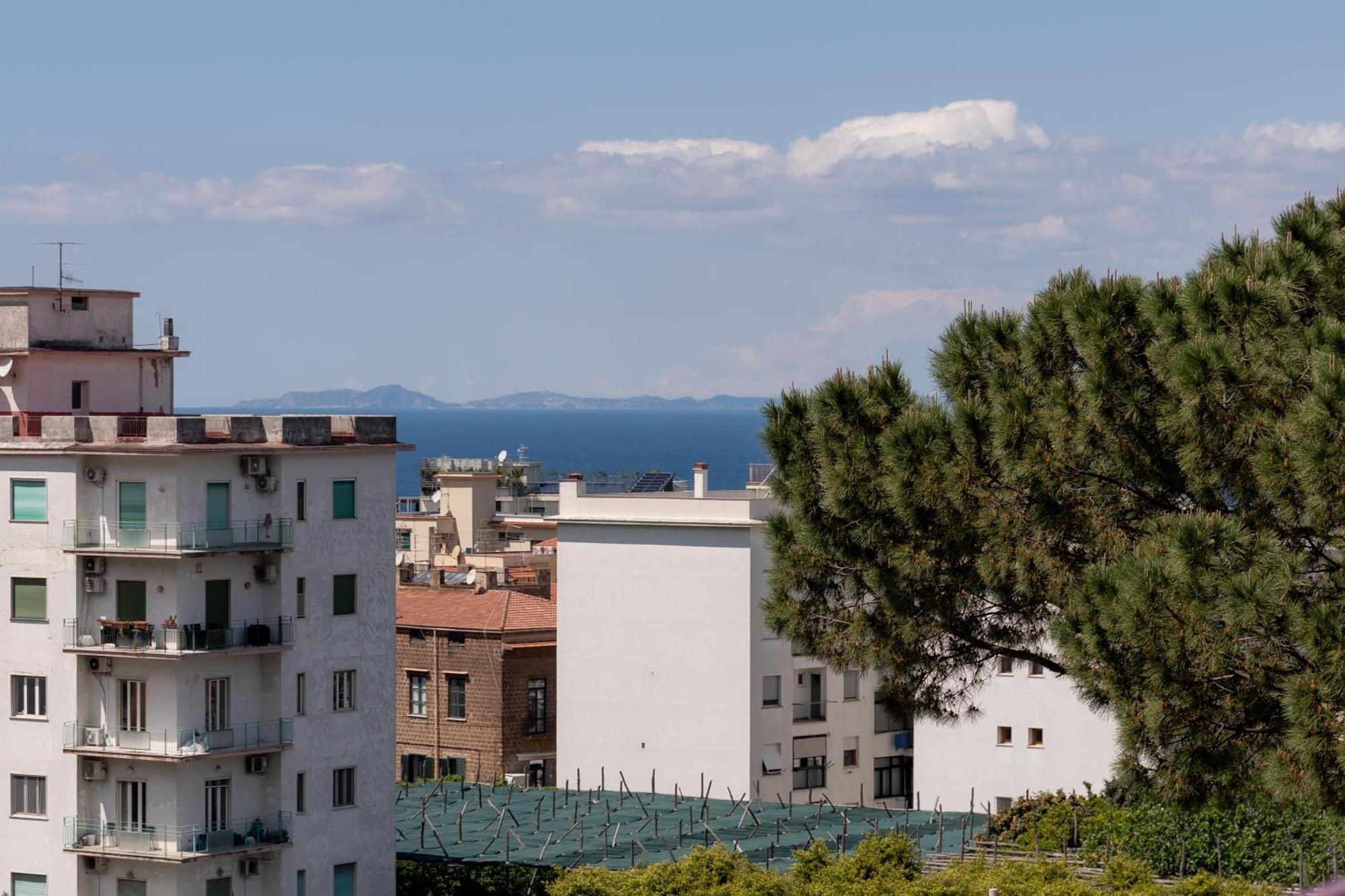 Mifra Suites Sorrento Luaran gambar