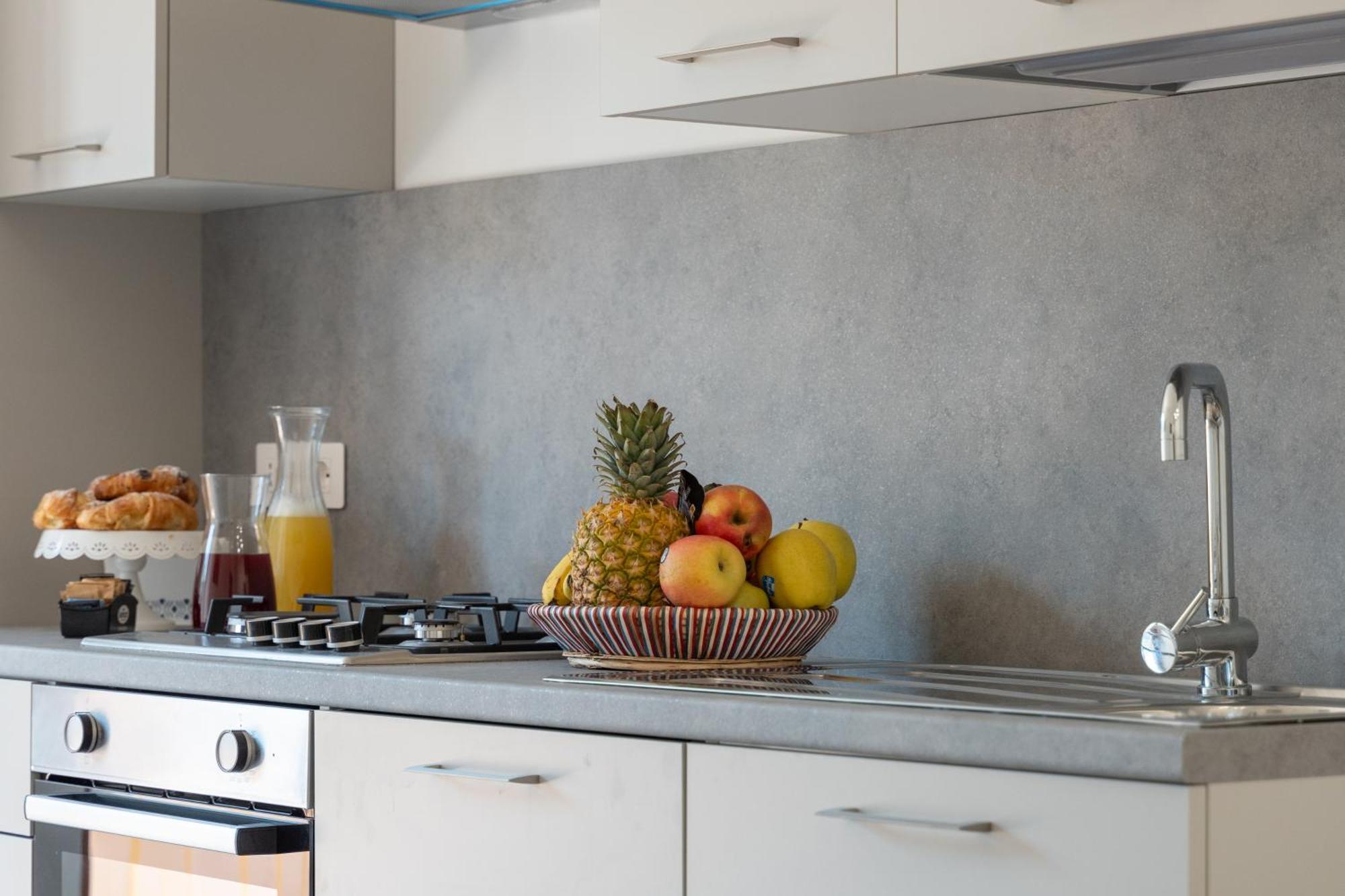 Mifra Suites Sorrento Luaran gambar